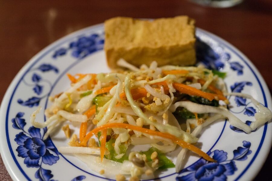 Phnom Penh: Evening Food Tour with Drinks & Tuk Tuk Included - Is $39 good value?