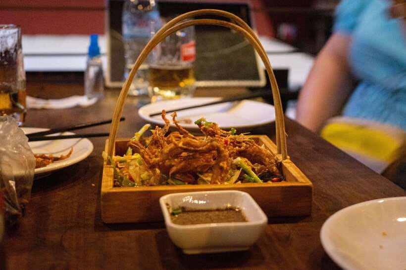 Phnom Penh: Evening Food Tour with Drinks & Tuk Tuk Included - Guides make the difference
