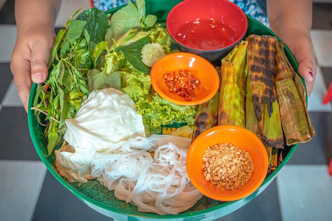 Phnom Penh’s Culinary Underground: Local Food Tour by Tuk-tuk - Why a tuk-tuk is the right way to eat Phnom Penh