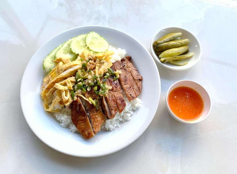 Phnom Penh: Street Art & Food Tour by Tuk-Tuk - Five things to know before you book