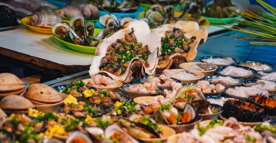 Phu Quoc: Street Food Tour - First tastes: barbecue skewers and local snacks