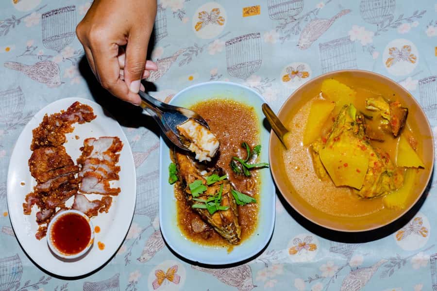 Phuket: Baba Tastes Food Tour with 15+ Tastings - Stop four: tea, cookies, and a pause