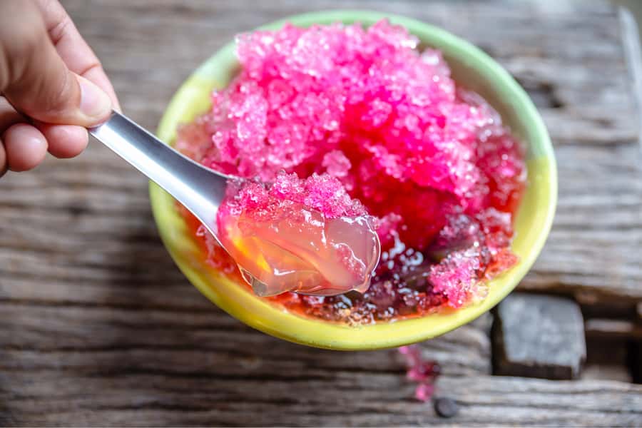 Phuket: Southern Thai Flavors Food Tastings Tour - The guide can make or break the food stops