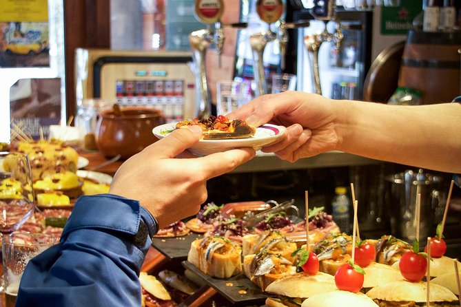 Pintxo and Tapas tour with local Food Expert - Why the small group matters in Bilbao