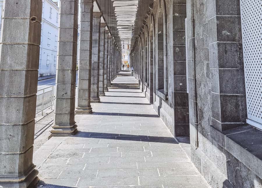 Port Louis: Street Food & City Tour - Pace, comfort and access