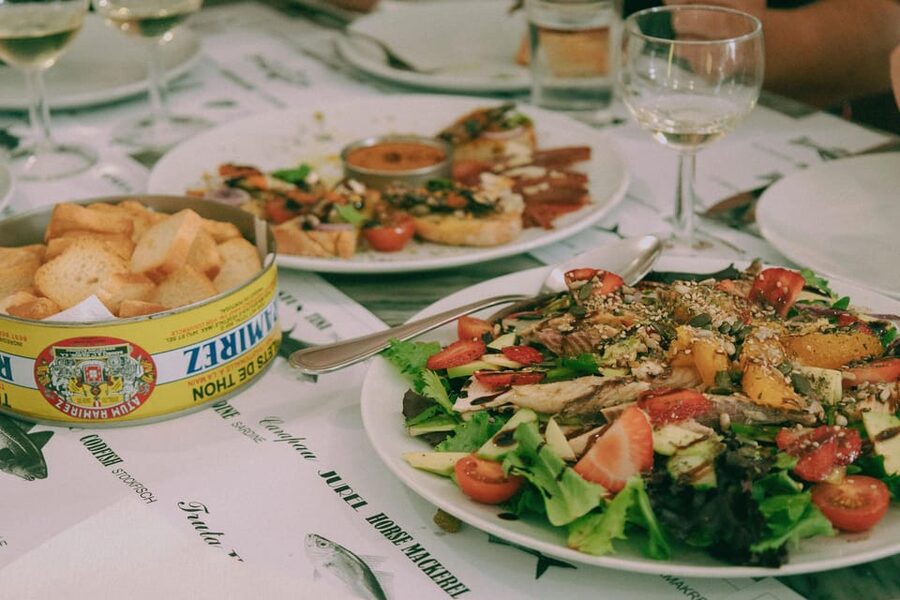 Portimão: Guided Local Food Tour - Who should book this food tour?
