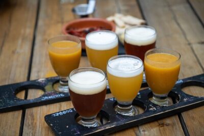 Porto Craft Beer Tour: 7 Beers + 3 Food Pairings in a Small Group
