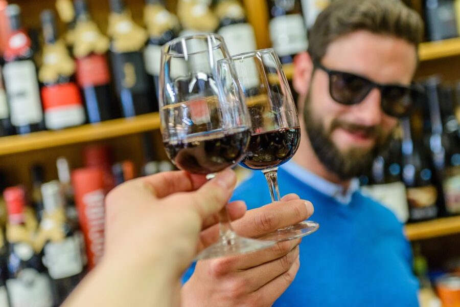 Porto: Delicious Food and Wine Walking Tour - Key points at a glance