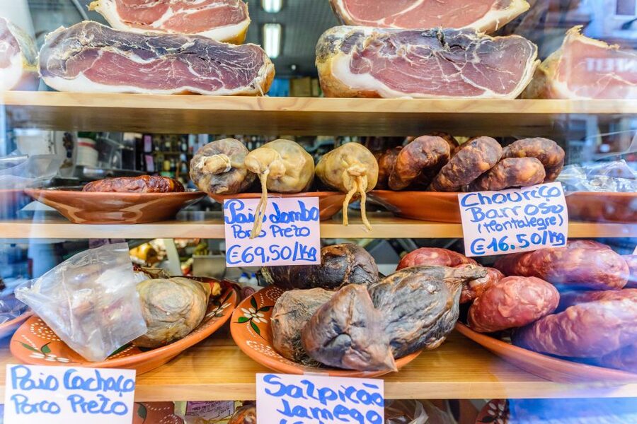 Porto: Delicious Food and Wine Walking Tour - Cafés and taverns used by locals