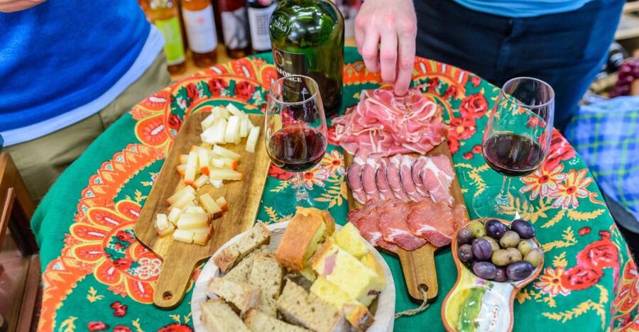Porto: Delicious Food and Wine Walking Tour - The guides are a major part of the value
