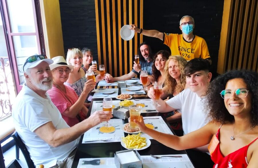 Porto: Food Tour with Tastings - Fourth stop: dinner, wine tasting, and dessert