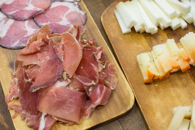 Porto Food & Wine Tasting Tour with Lunch or Dinner Option - Port and wine in a local setting