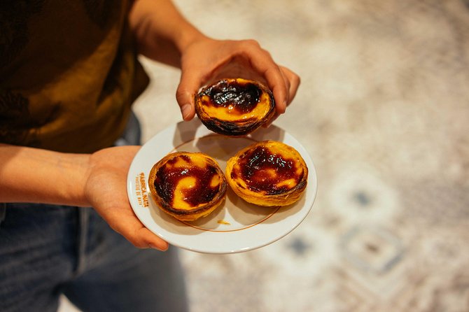 Porto Private Food and Drink Tasting Tour with Local - The Chapel of Souls and Porto’s blue tile tradition