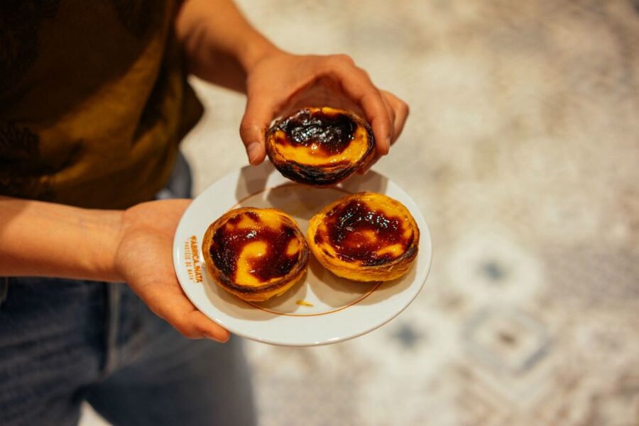 Porto: Private Food Tour – 10 Tastings with Locals - Starting at Jeronymo Trindade