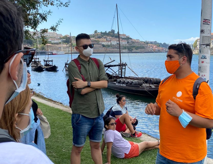 Porto: Wine Tasting with Tapas Walking Tour - Tasting beyond Port