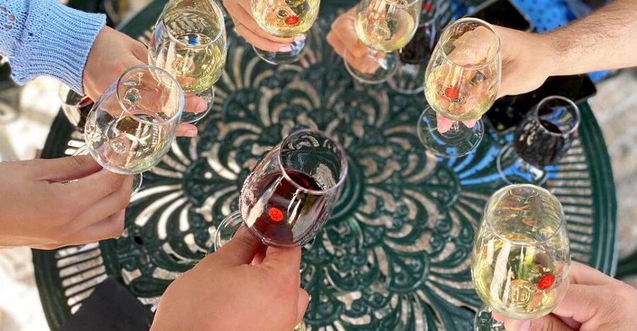 Porto: Wine Tasting with Tapas Walking Tour - Starting beside the Douro River