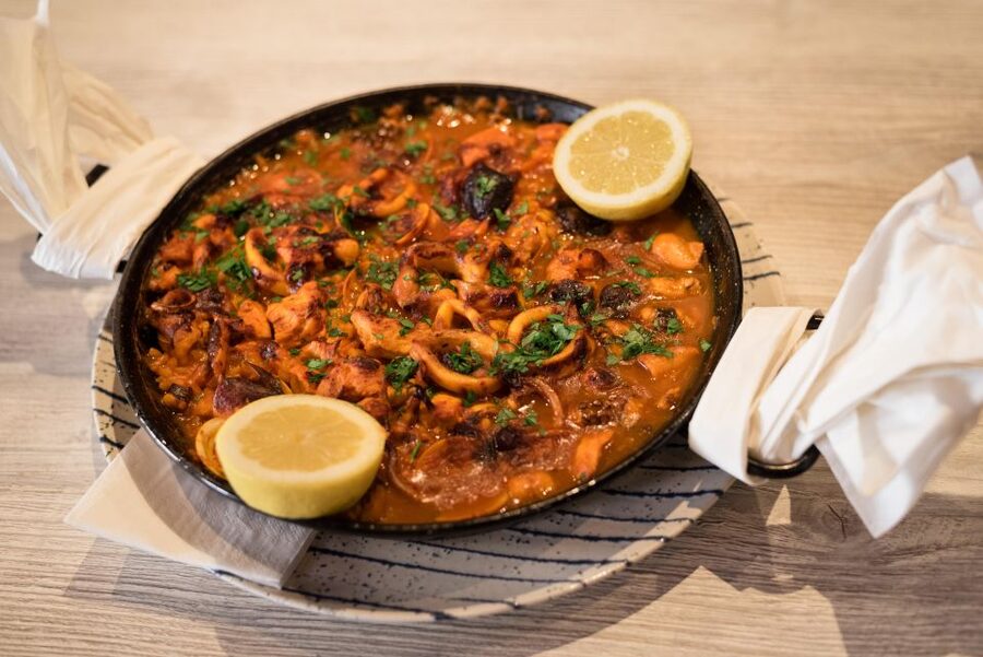 PREMIUM TAPAS TOUR: Paella, Market Tastings, and Winery - Is $76 a fair price?