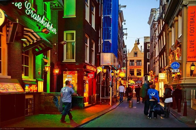 Private Amsterdam Red Light District and Food Tour (TOP RATED) - Starting beside Centraal Station