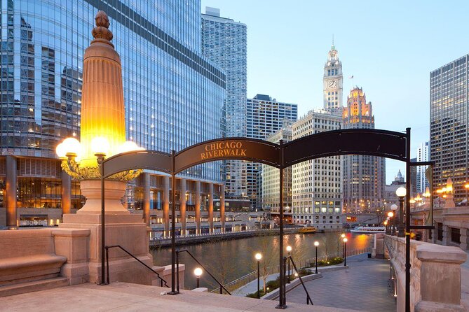 Private Chicago Food Tour with Deep Dish and Beef Sandwich - Key points to know before booking