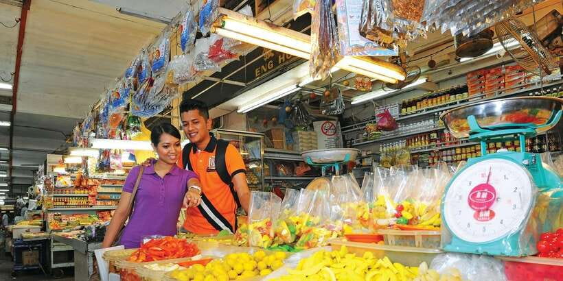 Private Half Day Penang Tasty Local Street Food Tour - Save room for apom, kuih, and tropical fruit