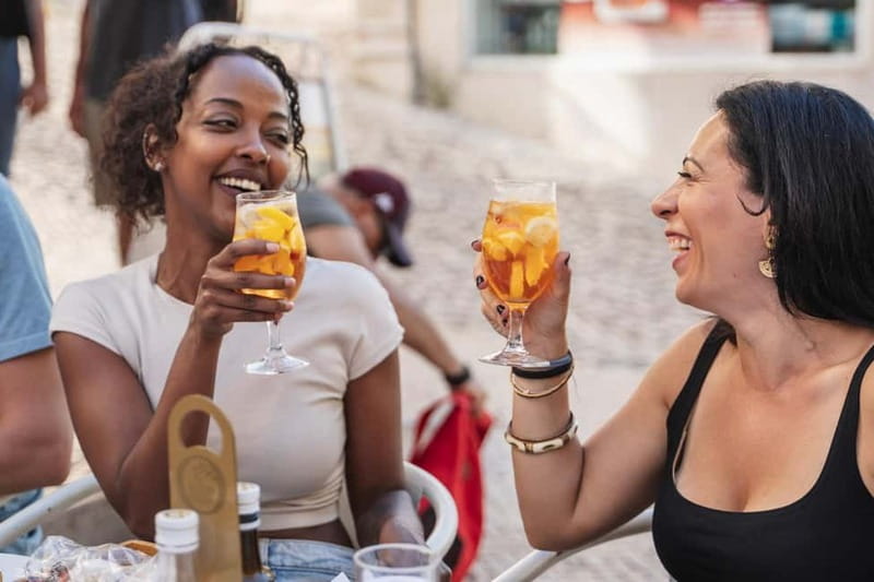 Private Lisbon Food Tour in Baixa with Wine & Local Delights - Praça do Comércio and the story of new Lisbon