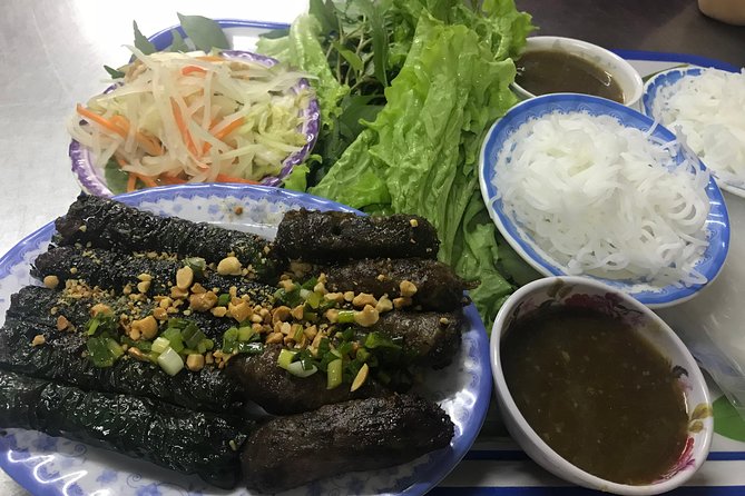 Private Saigon Night Food Tour by Scooter - The food education is more useful than a simple tasting menu