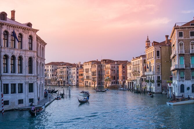 Private Secret Venice Tour; Rialto Market, San Polo & Food and Wine tasting - Rialto Market: Venice at work