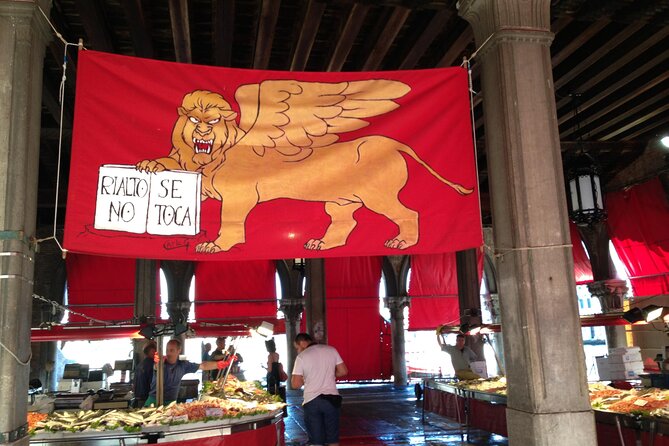 Private Secret Venice Tour; Rialto Market, San Polo & Food and Wine tasting - T Fondaco dei Tedeschi and German merchants in Venice