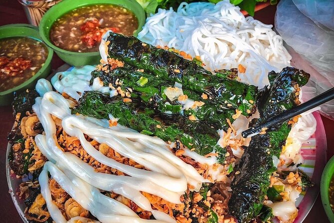 Private Street Food Tour by Motorbike/Car with Local Students - Quick reasons to consider this Saigon food tour