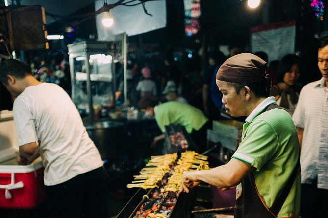 Private Tuktuk Authentic Food Tour (Chinatown-Flower Market) - A short visit to Pak Khlong Flower Market