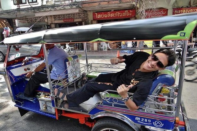 Private Tuktuk Authentic Food Tour (Chinatown-Flower Market) - Temple views without long temple visits