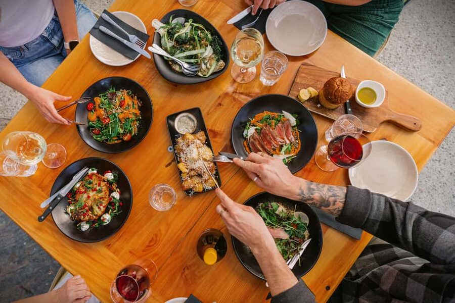 Queenstown: Wine & Food Tour, Scenic Tastings & Paired Lunch - Why Gibbston makes a good Queenstown wine outing
