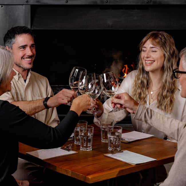 Queenstown: Wine & Food Tour, Scenic Tastings & Paired Lunch - Three wineries, three different moods