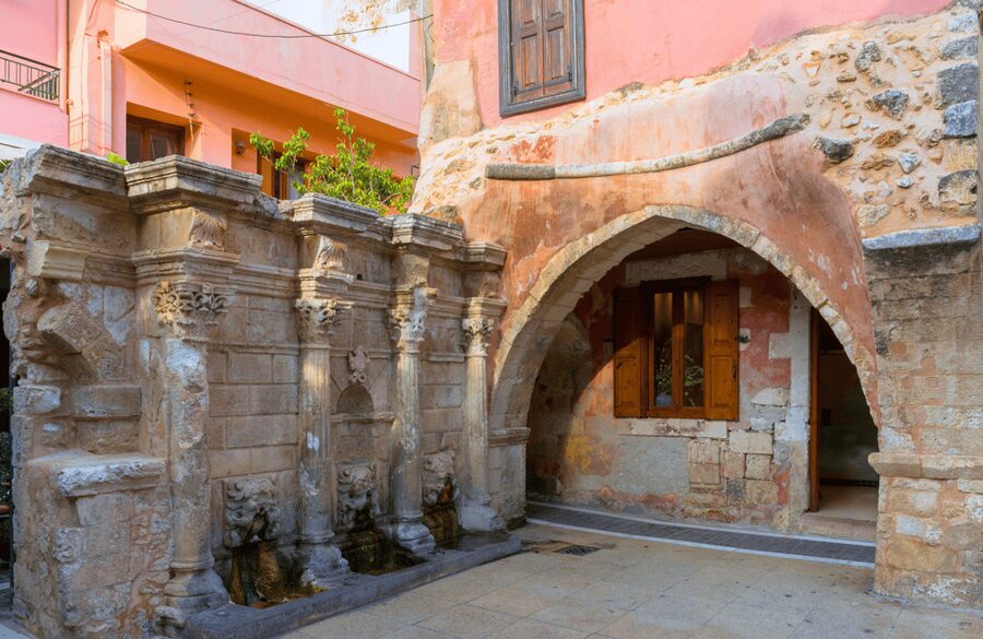 Rethymno Old Town: A Traditional Cretan Food Tour - Six flavors and local wine near Iroon Politechniou Square