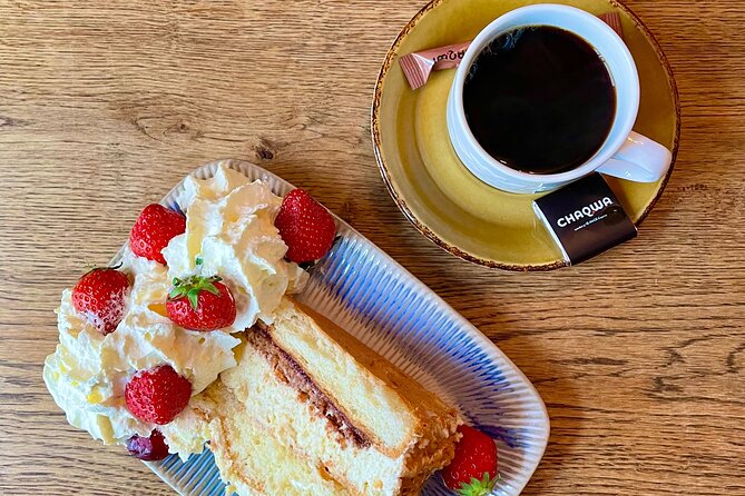 Reykjavik Food and Drink Adventure - Local Evening Experience - Five eateries, with food and drinks in the mix