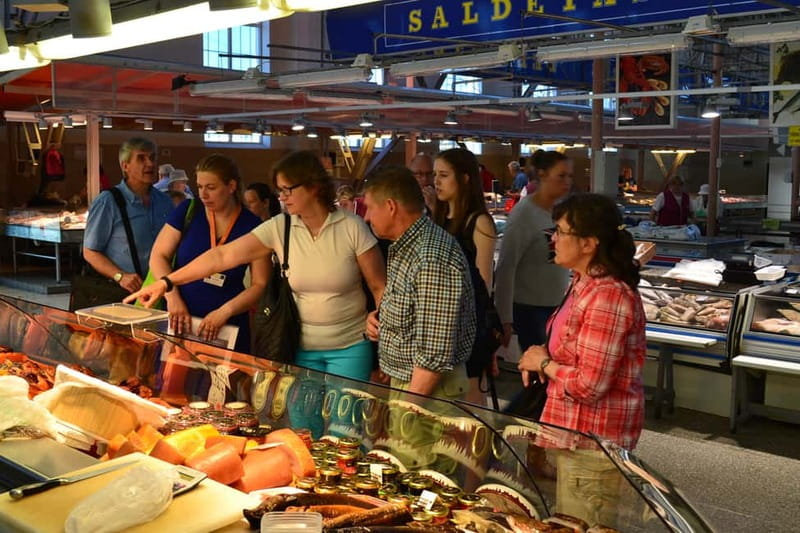 Riga: Central Market Latvian Food Tour - Key things to know before booking