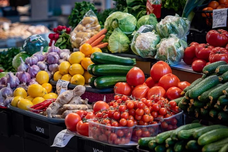 Riga: Central Market Traditional Food Tour in a Small Group - What you may taste across four market stops
