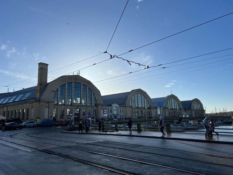 Riga: Central Market Traditional Food Tour in a Small Group - A food tour that also explains Latvian daily life