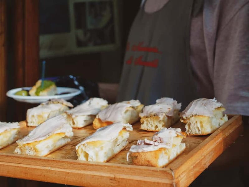 Rome All in One: Trastevere Food Tour, Dinner & Drinks - What the guide adds to the food