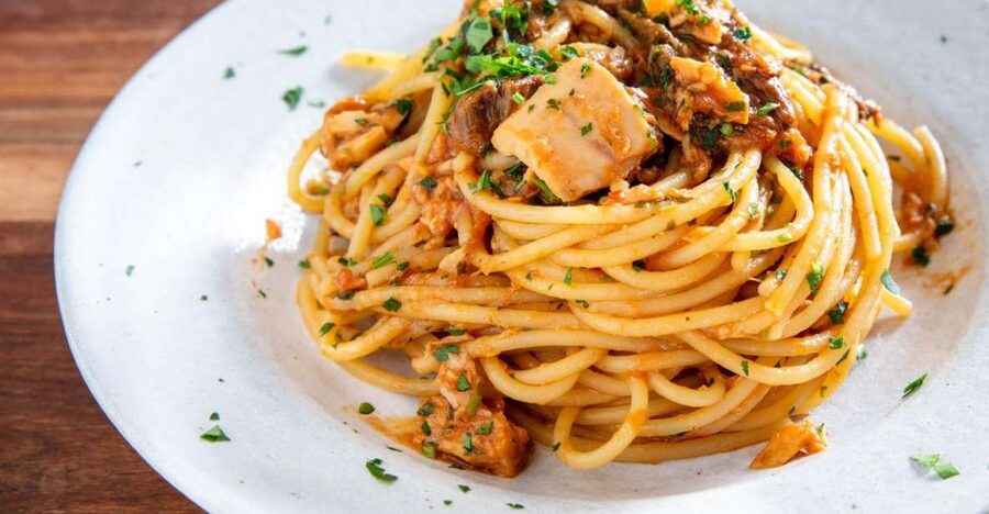 Rome: Award-Winning Roman Food Tours - Roman markets and family-owned food stops