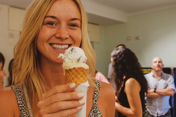 Rome: Award Winning Trastevere Group Food Tour with Wine - Pizza al taglio and a cold beer at Alice Pizza