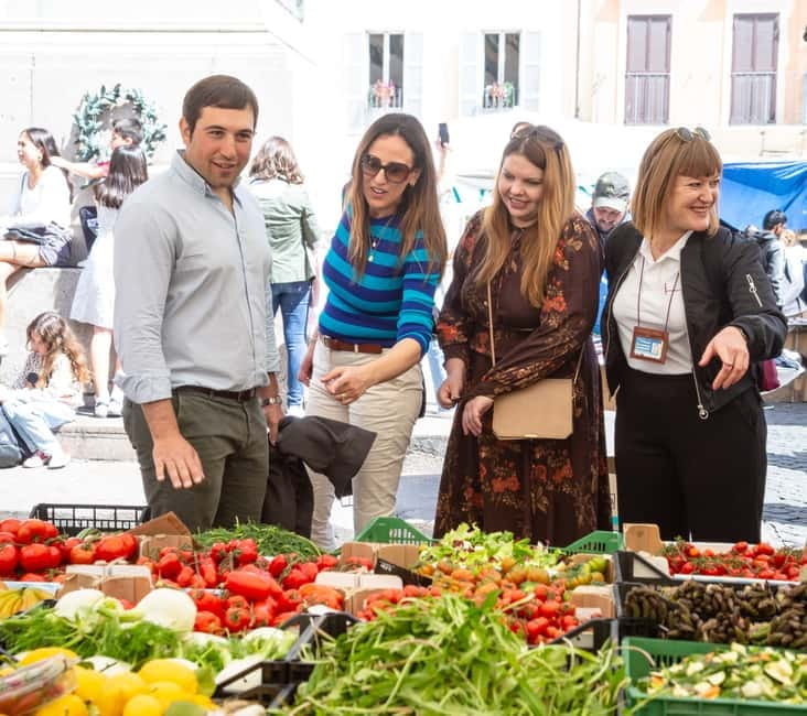 Rome: Eat Like a Roman Ghetto & Campo de' Fiori Food Tour - Guides, language, and group feel