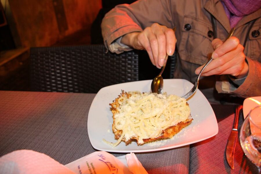 Rome: Food Tour and Wine Tasting in a Traditional Trattoria - Pizza by the slice and crisp Roman supplì