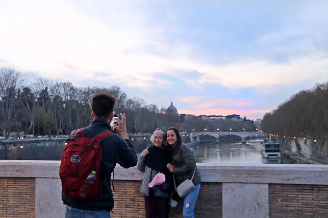 Rome Food Tour: Hidden Gems of Trastevere with Dinner & Wine - The guides make the biggest difference