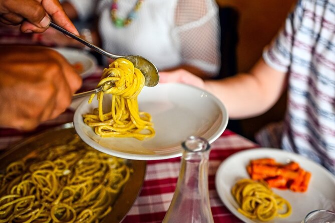 Rome Food Tour in the Historic Centre with 8+ Food Tastings - Key points at a glance