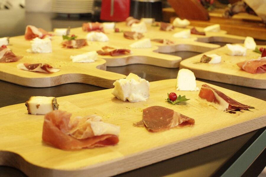 Rome: Food Tour with Market Visit - Mercato Trionfale: Rome’s Everyday Food Market