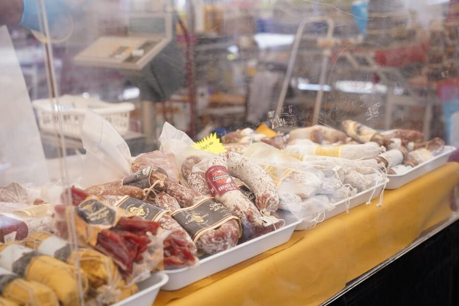 Rome: Guided City Food Tour by Vespa and Tastings - How much food do you actually get?