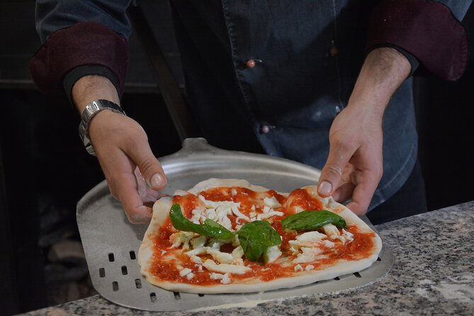Rome: Pizza Making Class Small Group Experience - What the two-hour schedule really means