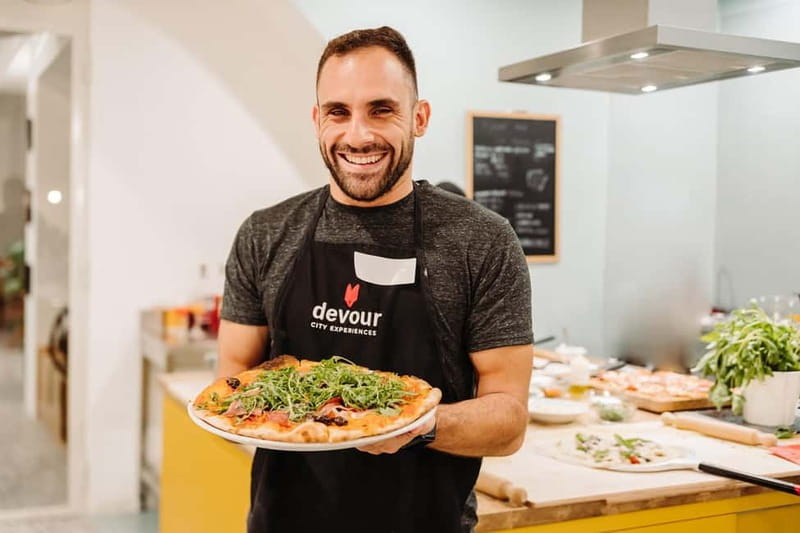 Rome: Pizza Making Class with Gelato & Drinks Included - Starting in Trastevere with a homemade spritz