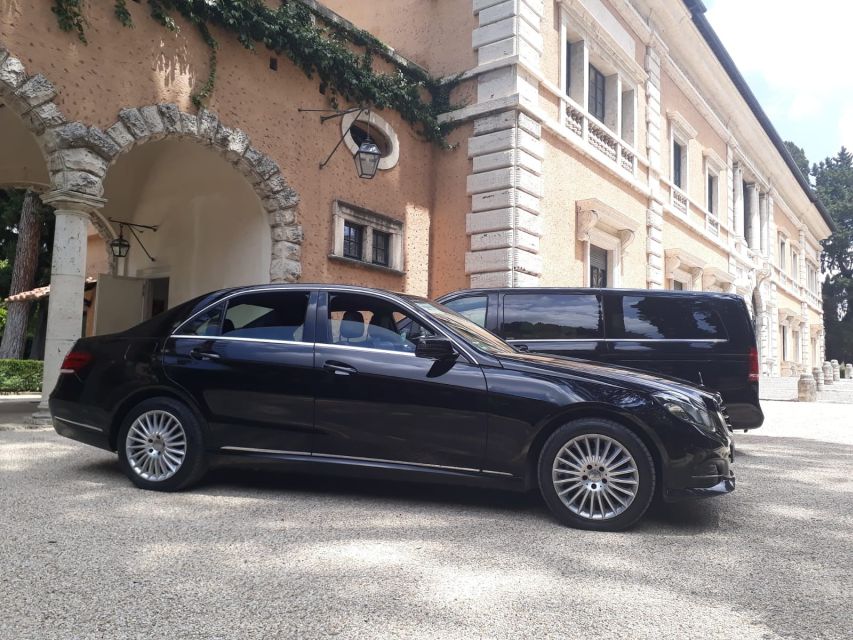 Rome: Private Countryside Wine Tasting Tour - A private group changes the mood